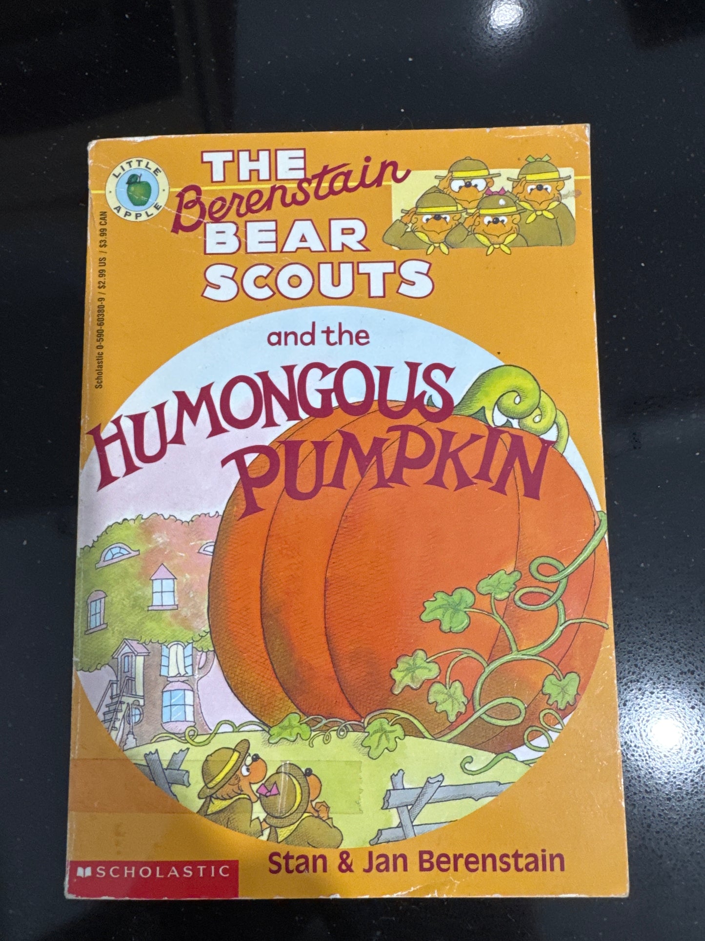 The Berenstain Bear Scouts and the Humongous Pumpkin